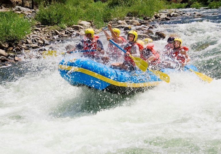 rafting in Bhutan best travel