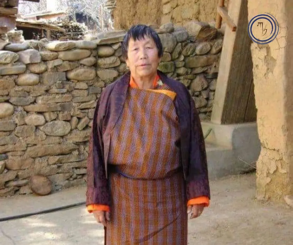 aum-kaachi-grand-mother